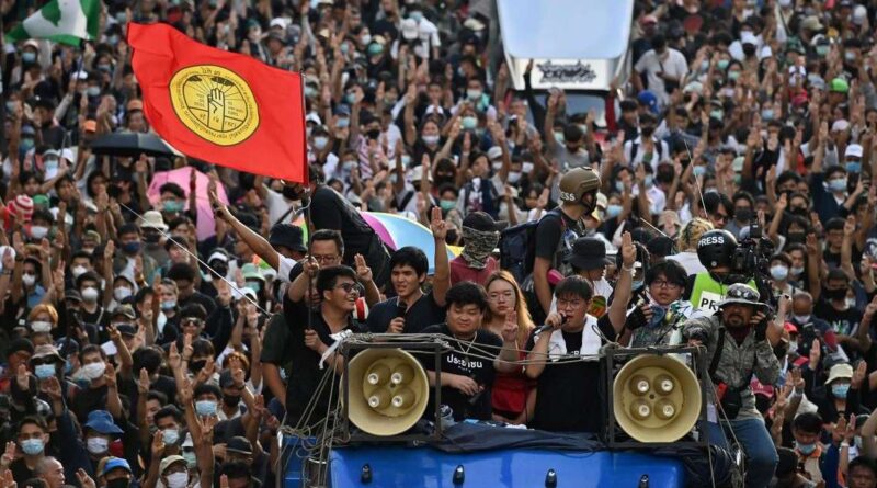 Bangkok prend des mesures pour stopper les manifestations