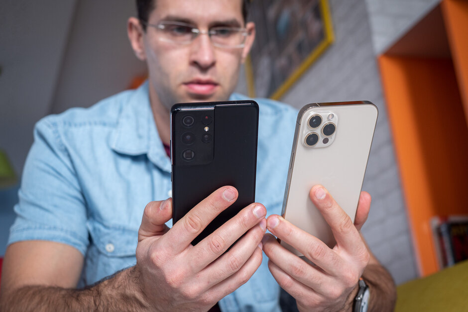Samsung Galaxy S21 Ultra contre iPhone 12 Pro Max