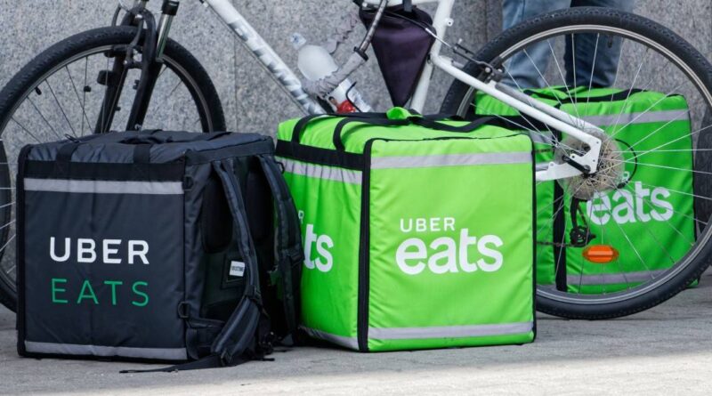 DoorDash, Grubhub et Uber Eats poursuivent NYC pour avoir tenté de plafonner définitivement les frais de livraison • The Register